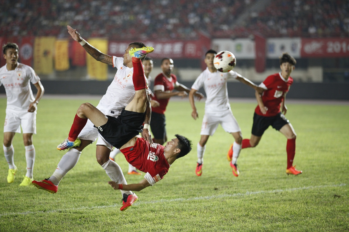 精彩足球盛宴，谁能一触即发？的简单介绍