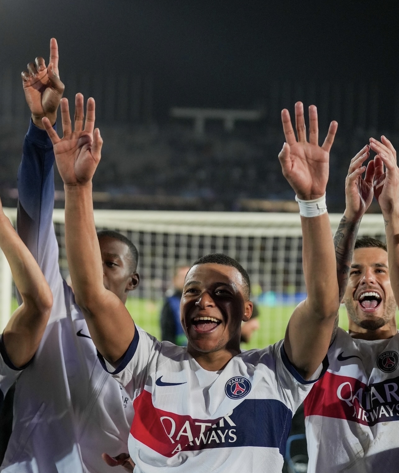 巴黎圣日耳曼凭借快攻取胜，实现晋级的目标的简单介绍