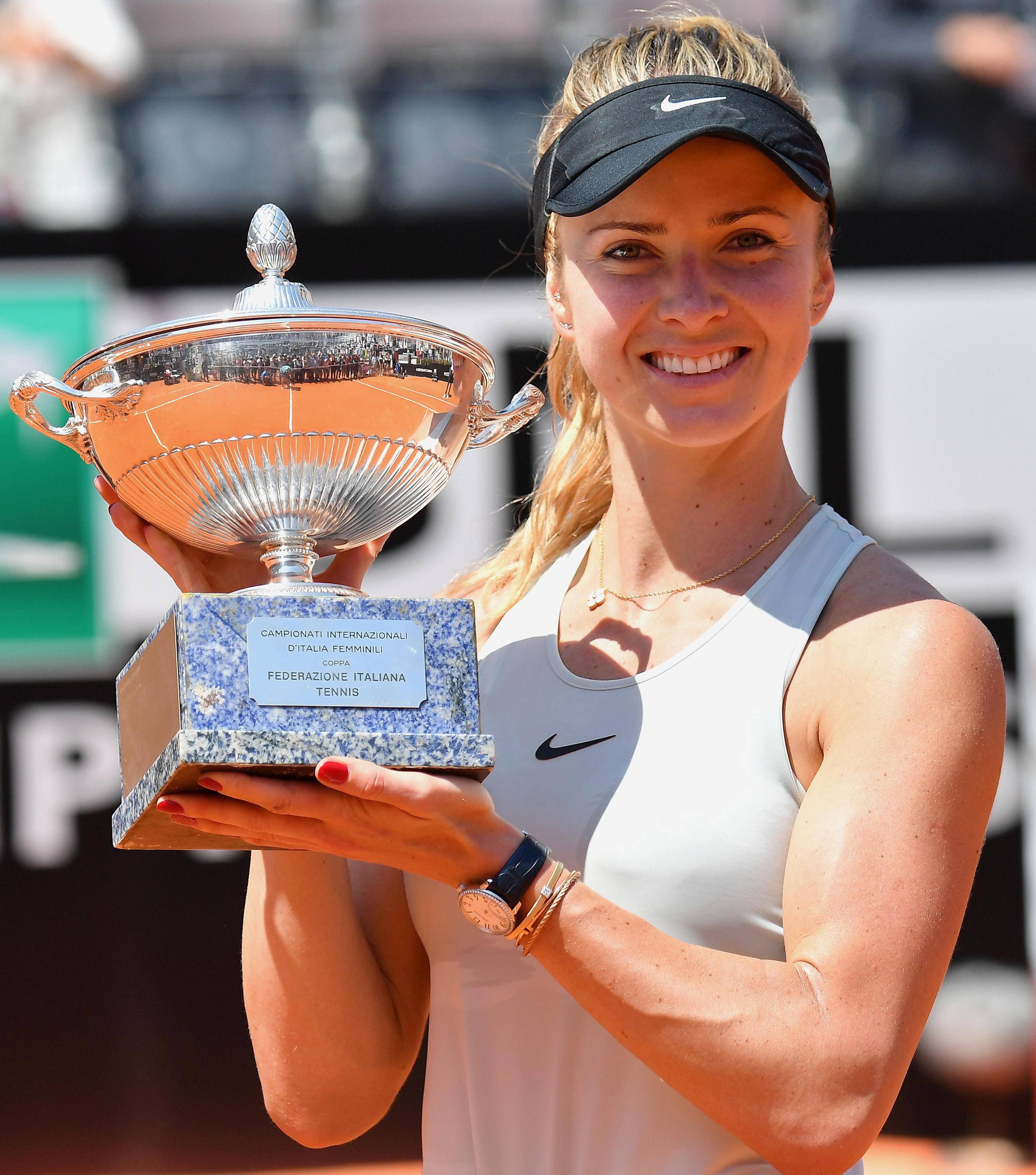 澳大利亚田径运动员夺得金牌