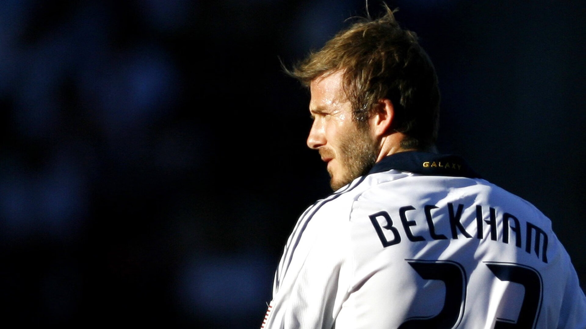 双线传奇，哥斯达黎加足球奇迹与奥利维耶F1终局接管